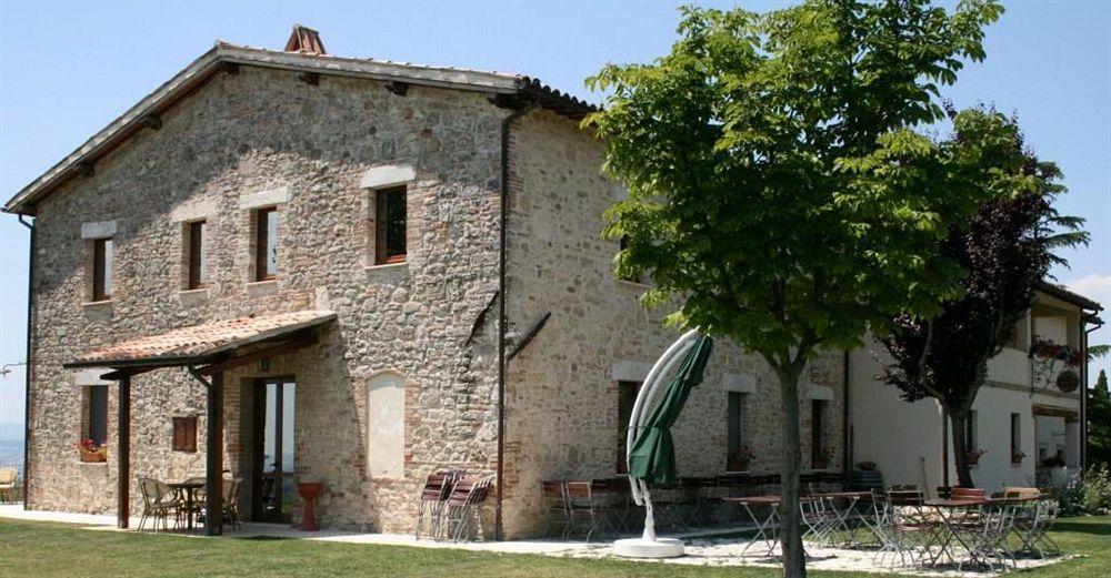 Entropia Ristorante Country House Тоди Экстерьер фото
