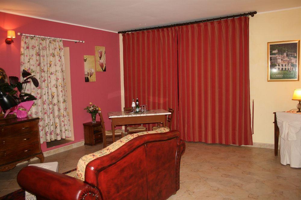 Entropia Ristorante Country House Тоди Экстерьер фото