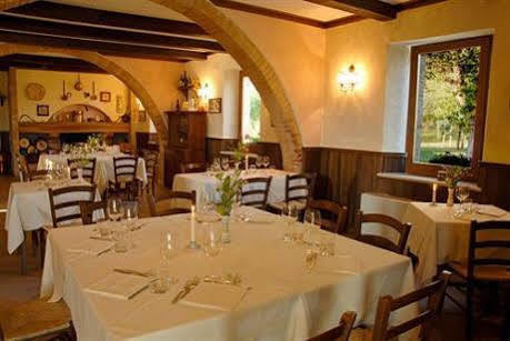 Entropia Ristorante Country House Тоди Экстерьер фото